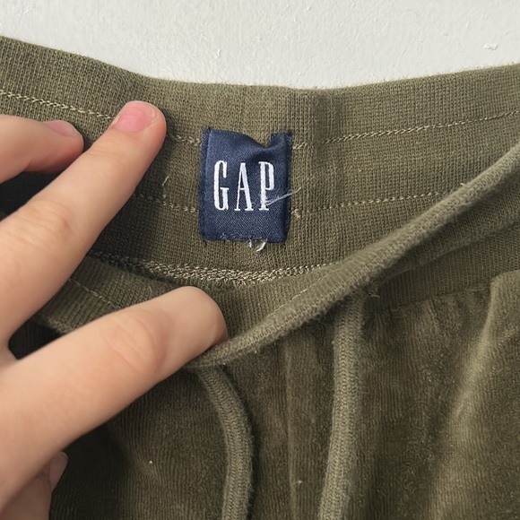 *SOLD* Gap matching tracksuit - Picture 3 of 6